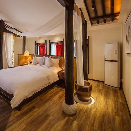 Lijiangl Hotel Liman Shenmiji Inn Лицзян Экстерьер фото