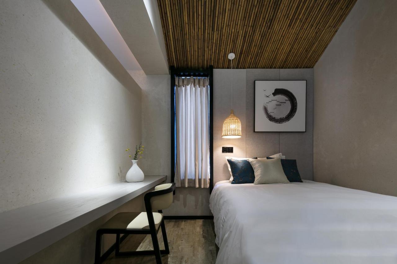 Lijiangl Hotel Liman Shenmiji Inn Лицзян Экстерьер фото